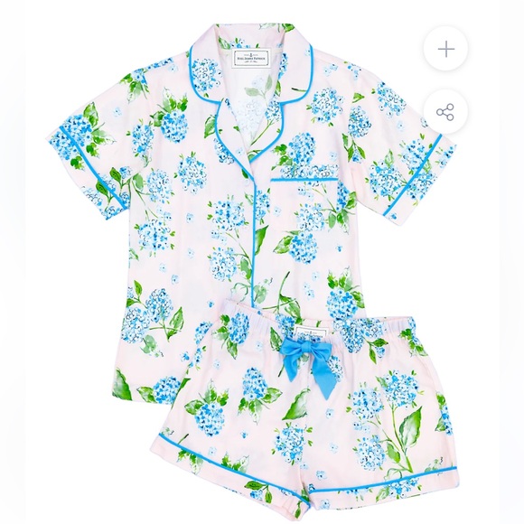 Kiel James Patrick Other - NWT Kiel James Patrick Hydrangea Drawstring Shorts Pajama Set M